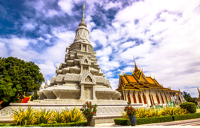 Chùa Vàng chùa Bạc là điểm tham quan du lịch nổi tiếng của Campuchia. Ảnh: Internet